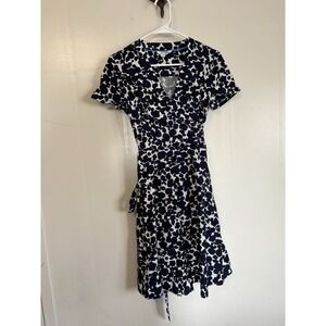 Women's Boden Lara Wrap Dress Navy and White Floral Size 6R Fit Flare Pockets